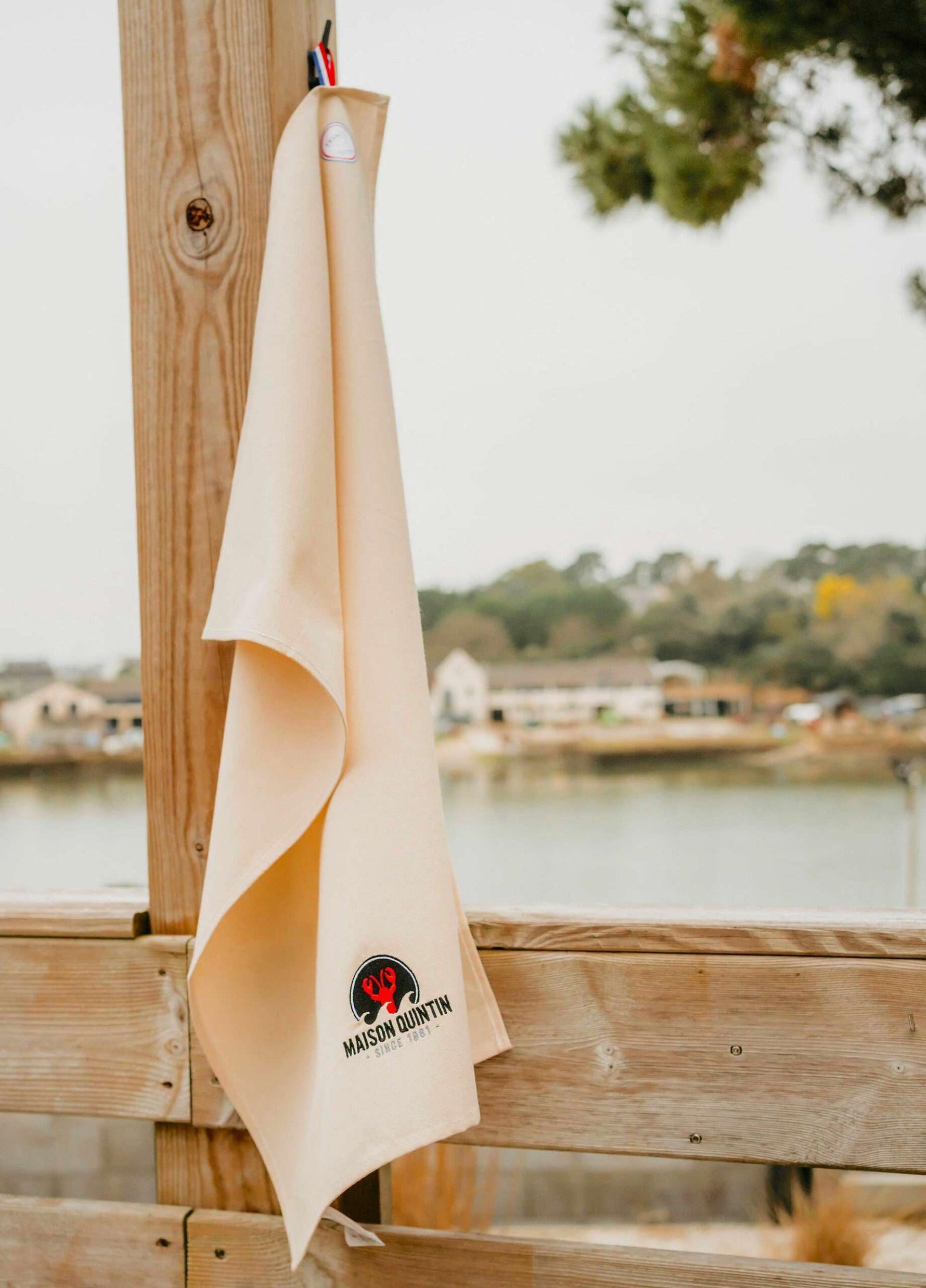 Torchon au bord de la mer