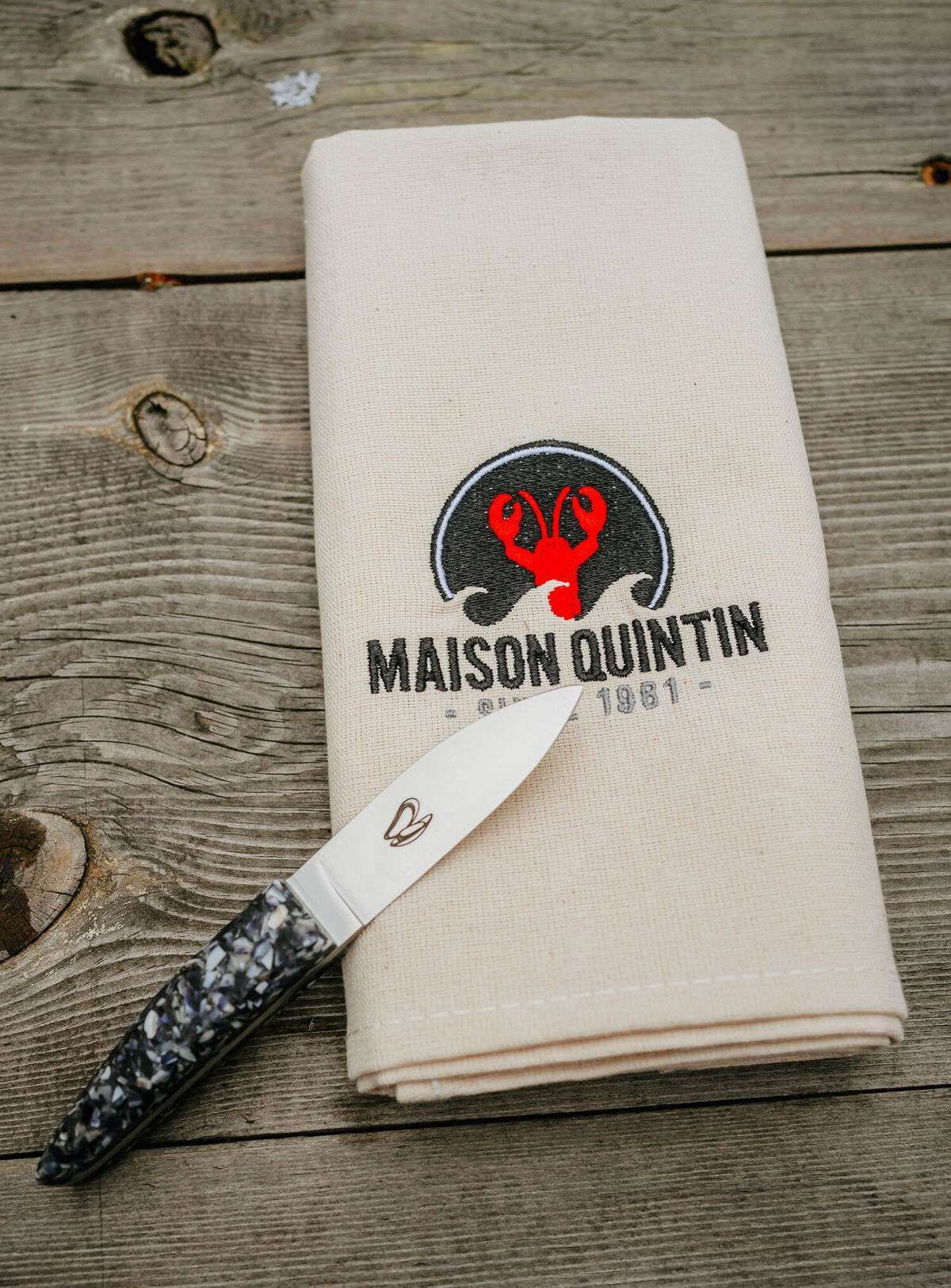 Torchon et couteaux en moules